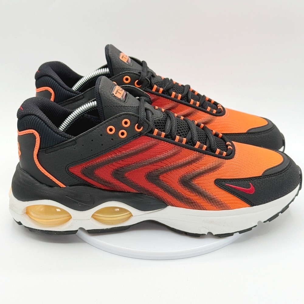 Nike Air Max TW SE Size 10.5 Mens Black Orange FJ2590-001, NEW